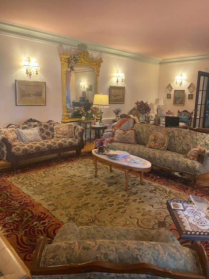 Montrose Inn เบลวิลล์ ภายนอก รูปภาพ